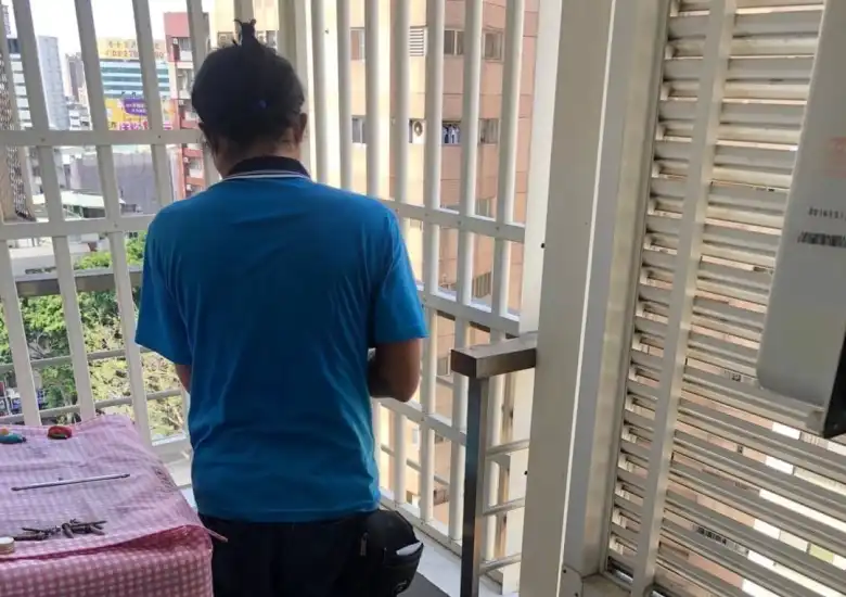 防盜鐵窗施工前－台中西屯鋁窗更換工程